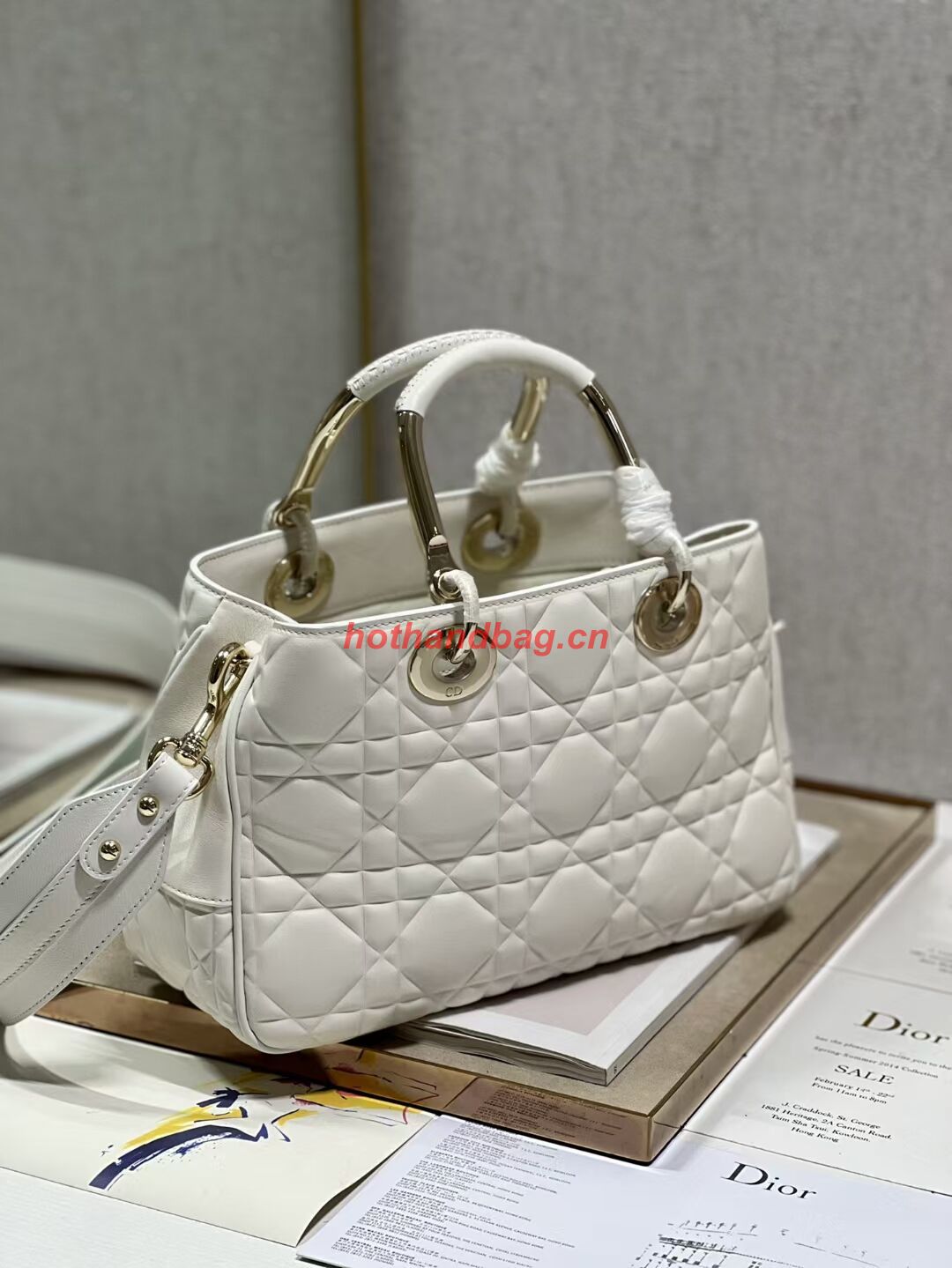 LADY DIOR TOP HANDLE MEDIUM BAG Latte Cannage Lambskin C9226 WHITE&GOLD LADY DIOR TOP HANDLE MEDIUM BAG Latte Cannage Lambskin C9226 WHITE&GOLD