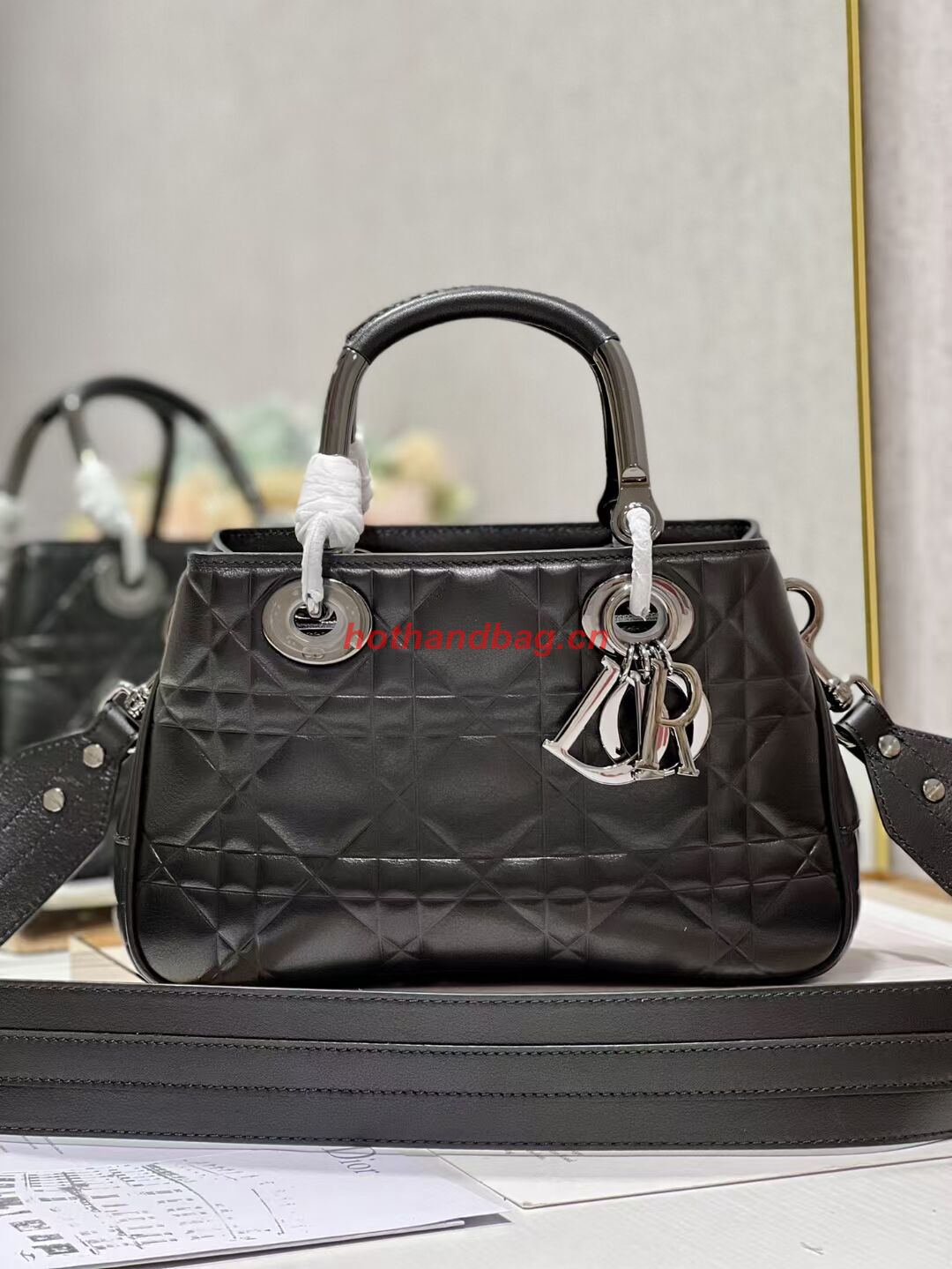 LADY DIOR TOP HANDLE MEDIUM BAG Cannage Lambskin C9227 BLACK&BLACK LADY DIOR TOP HANDLE MEDIUM BAG Cannage Lambskin C9227 BLACK&BLACK