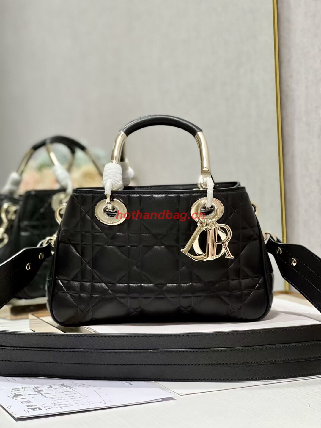 LADY DIOR TOP HANDLE MEDIUM BAG Cannage Lambskin C9227 BLACK&GOLD LADY DIOR TOP HANDLE MEDIUM BAG Cannage Lambskin C9227 BLACK&GOLD