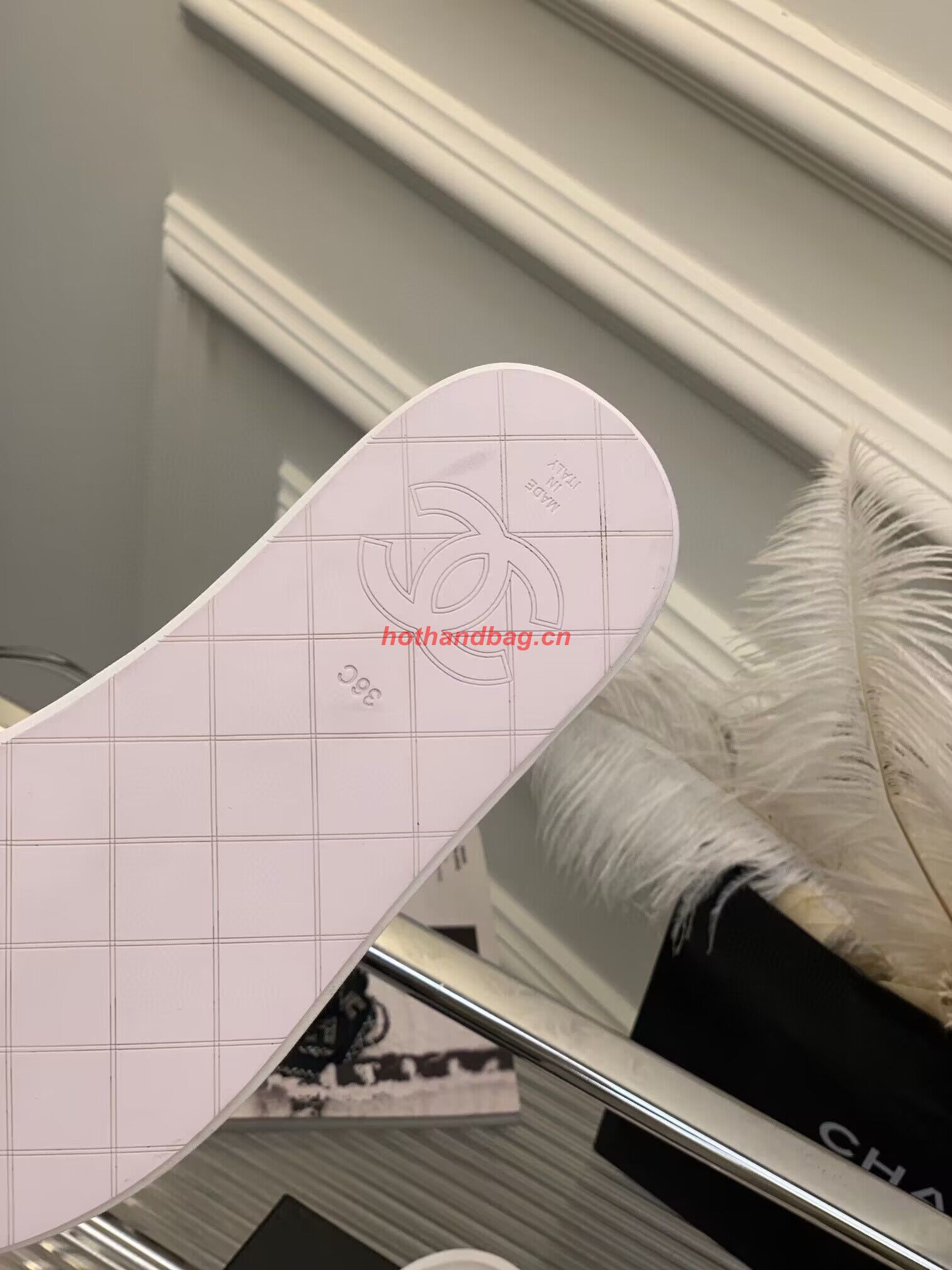 Chanel slippers CS39621 White Chanel slippers CS39621 White