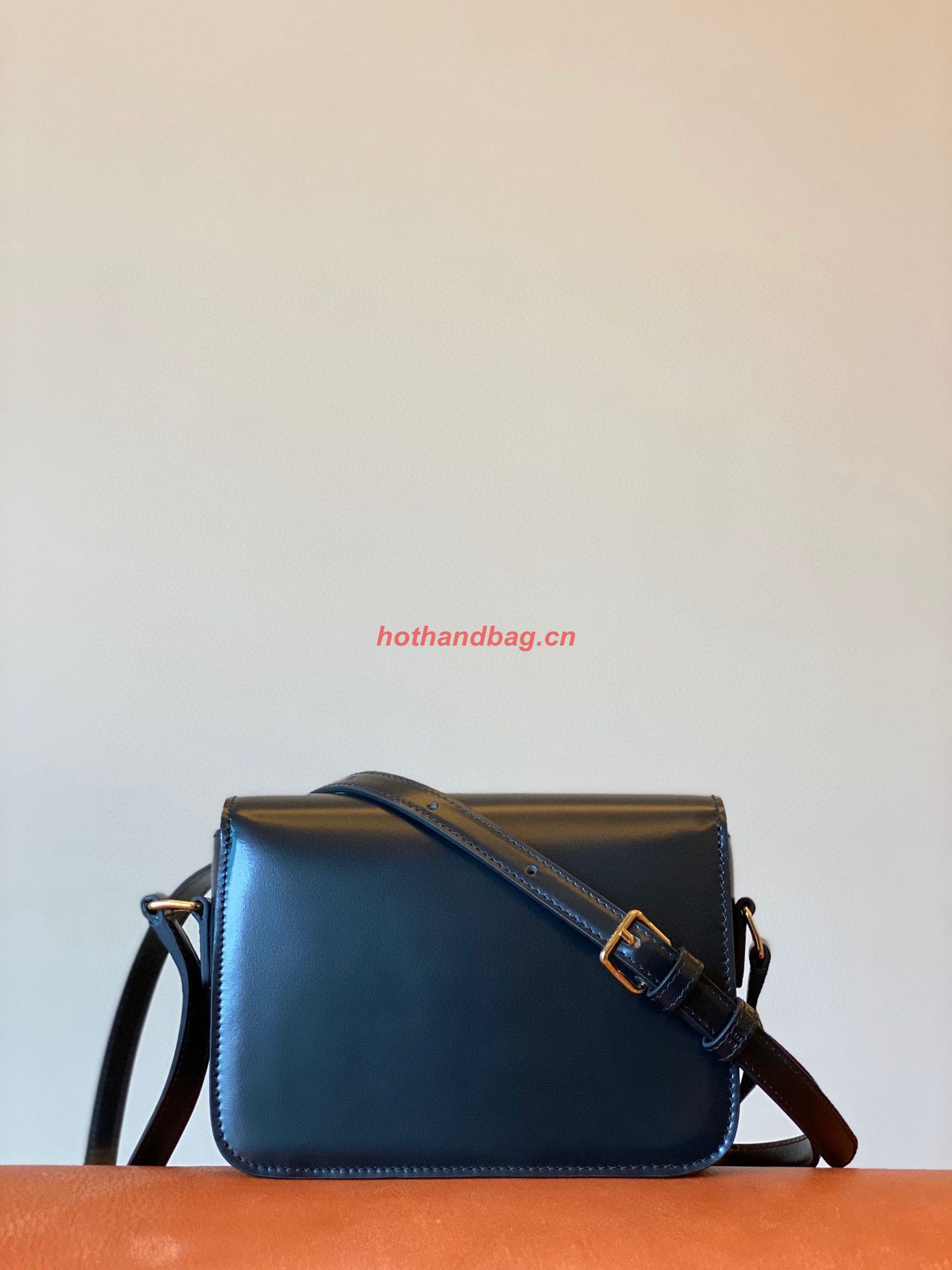 Celine TEEN TRIOMPHE BAG IN SHINY Original CALFSKIN MINERAL 188423 black Celine TEEN TRIOMPHE BAG IN SHINY Original CALFSKIN MINERAL 188423 black