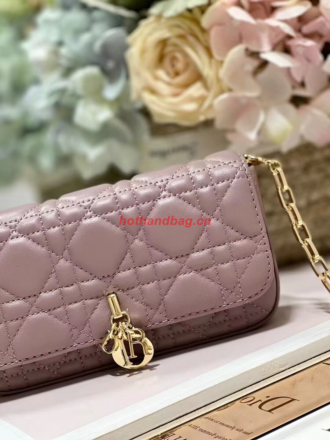 LADY DIOR PHONE POUCH Aesthetic Cannage Lambskin S0977OE pink LADY DIOR PHONE POUCH Aesthetic Cannage Lambskin S0977OE pink