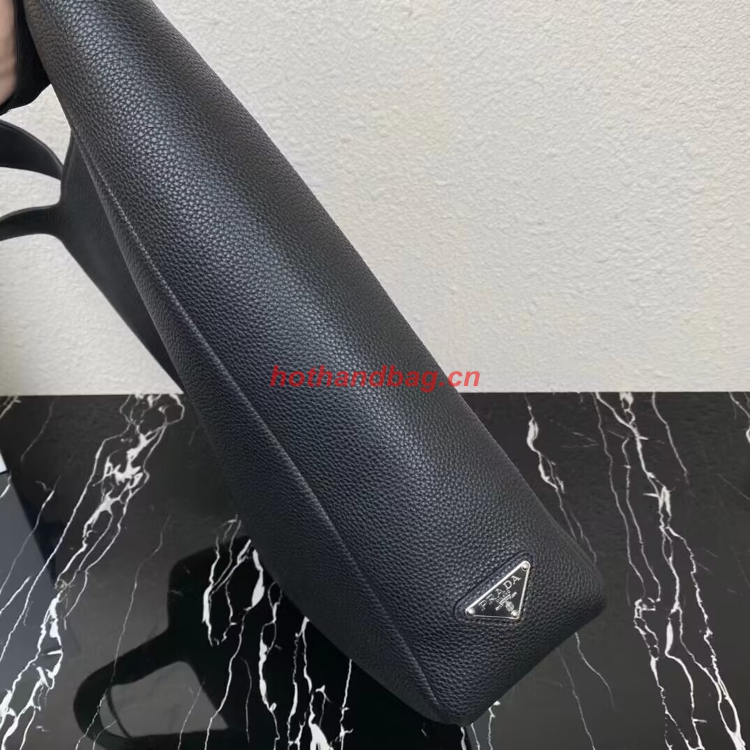 Prada Medium leather tote bag with 2NV990 black Prada Medium leather tote bag with 2NV990 black