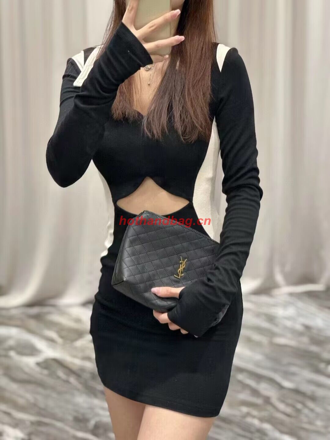 SAINT LAUREN SADE LARGE CLUTCH IN LAMBSKIN Y433955 black SAINT LAUREN SADE LARGE CLUTCH IN LAMBSKIN Y433955 black