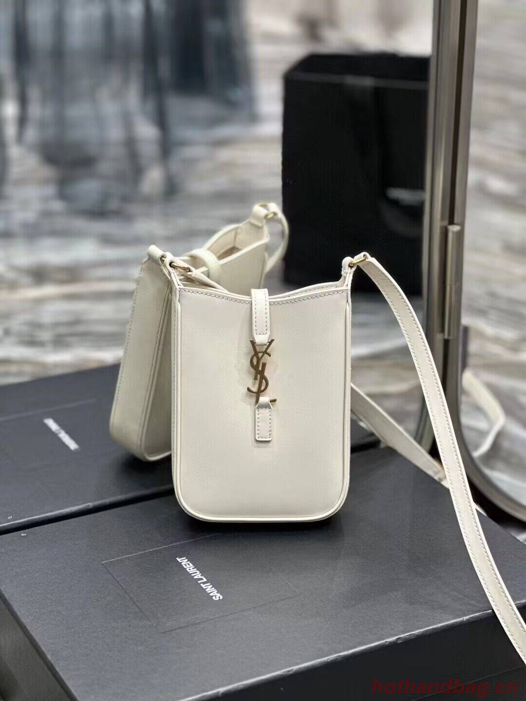 SAINT LAURENT LE 5 A 7 MINI VERTICAL IN SHINY LEATHER 7352142 BLANC VINTAGE SAINT LAURENT LE 5 A 7 MINI VERTICAL IN SHINY LEATHER 7352142 BLANC VINTAGE