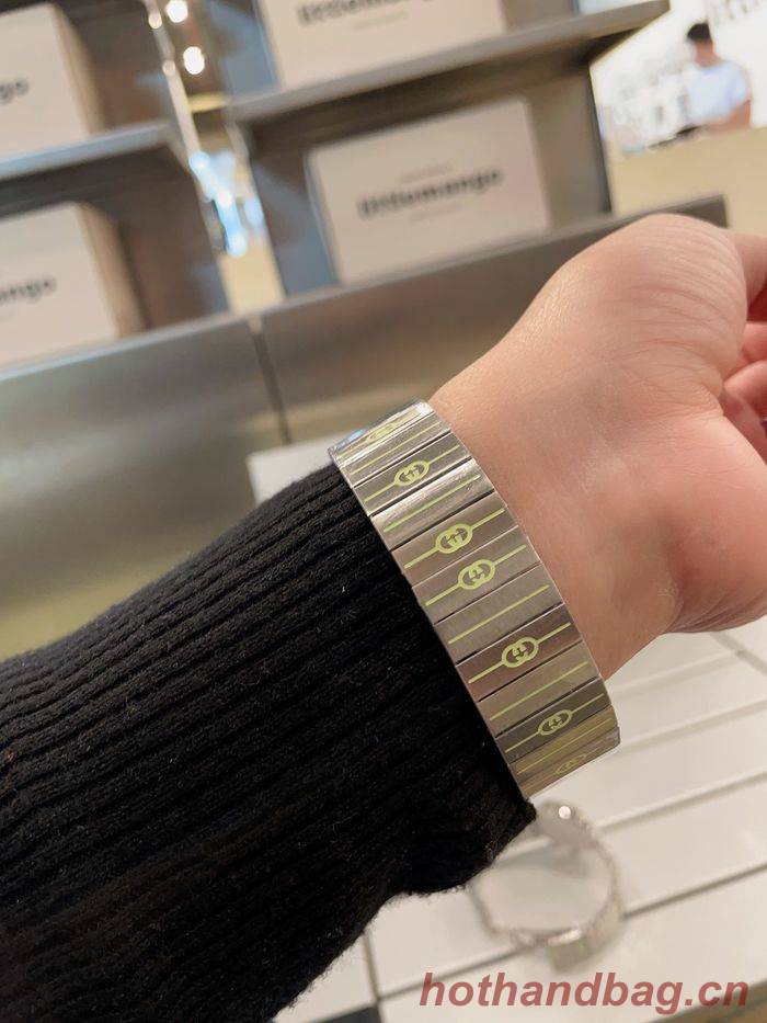 Gucci Couple Watch GUW00113 Gucci Couple Watch GUW00113