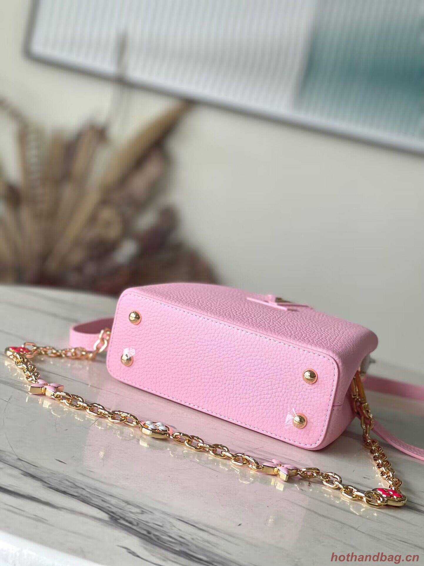 Louis Vuitton Capucines Original Leather Bag M22375 Light Pink Louis Vuitton Capucines Original Leather Bag M22375 Light Pink