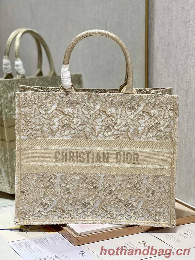 LARGE DIOR OR DIOR BOOK TOTE D-Lace Embroidery M1286ZTD-3