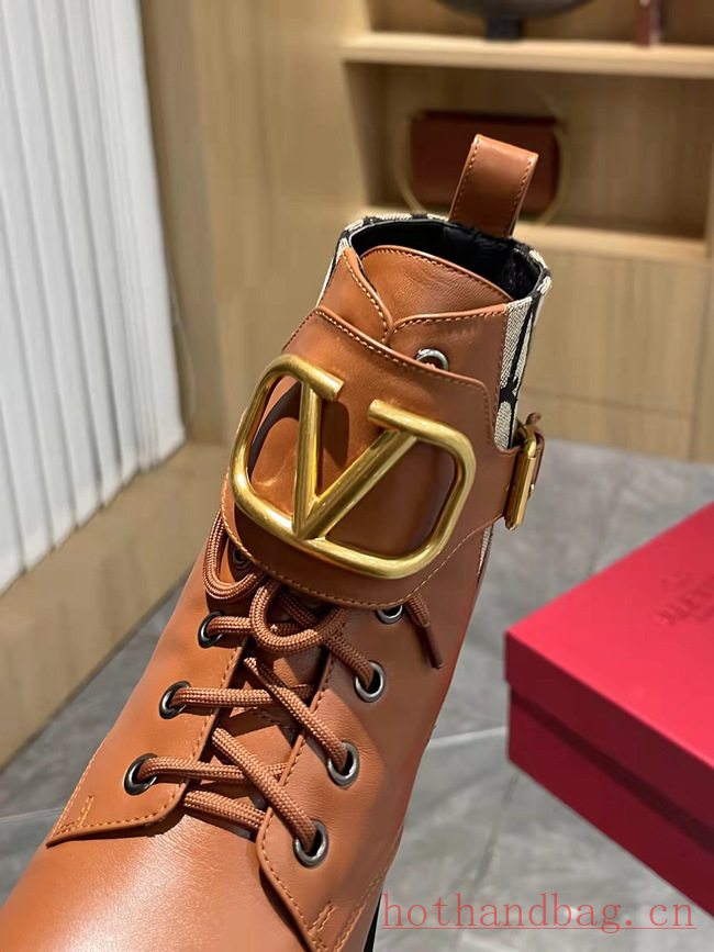 Valentino WOMENS ANKLE BOOT 93567-2 Valentino WOMENS ANKLE BOOT 93567-2