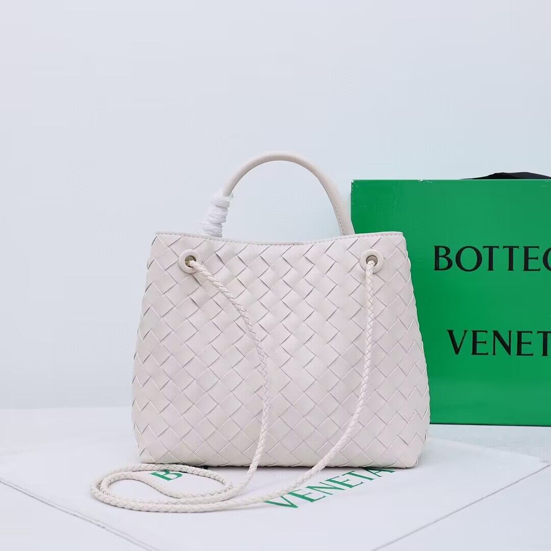 Bottega Veneta Andiamo Small Intrecciato Leather Tote 743572 White Bottega Veneta Andiamo Small Intrecciato Leather Tote 743572 White