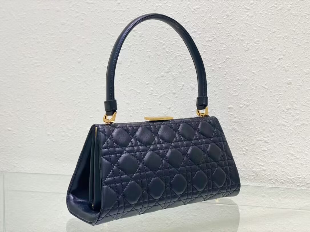 DIOR CARO COLLE NOIRE CLUTCH Cannage Lambskin C0688 black DIOR CARO COLLE NOIRE CLUTCH Cannage Lambskin C0688 black