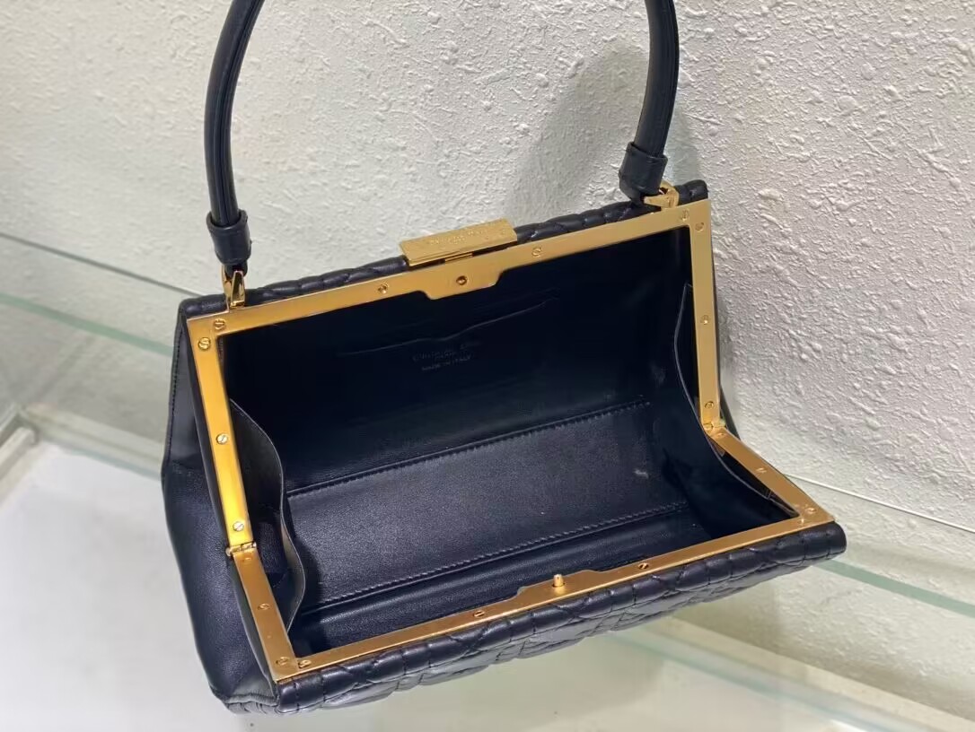 DIOR CARO COLLE NOIRE CLUTCH Cannage Lambskin C0688 black DIOR CARO COLLE NOIRE CLUTCH Cannage Lambskin C0688 black