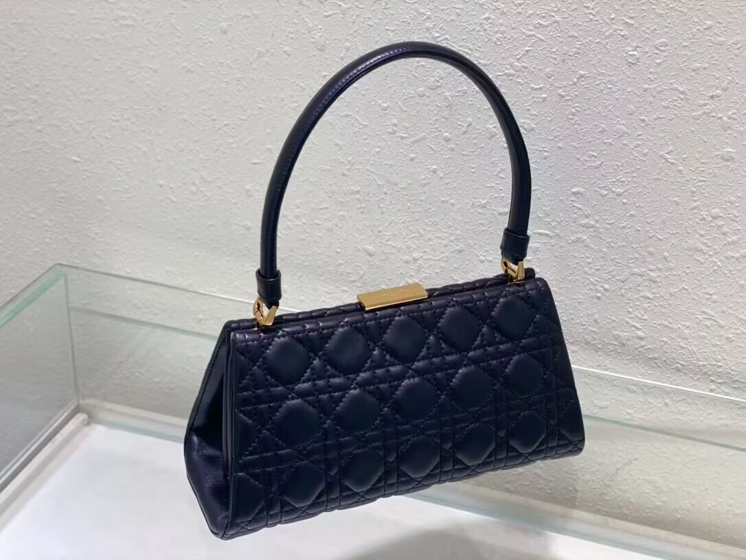 DIOR CARO COLLE NOIRE CLUTCH Cannage Lambskin C0688 black DIOR CARO COLLE NOIRE CLUTCH Cannage Lambskin C0688 black
