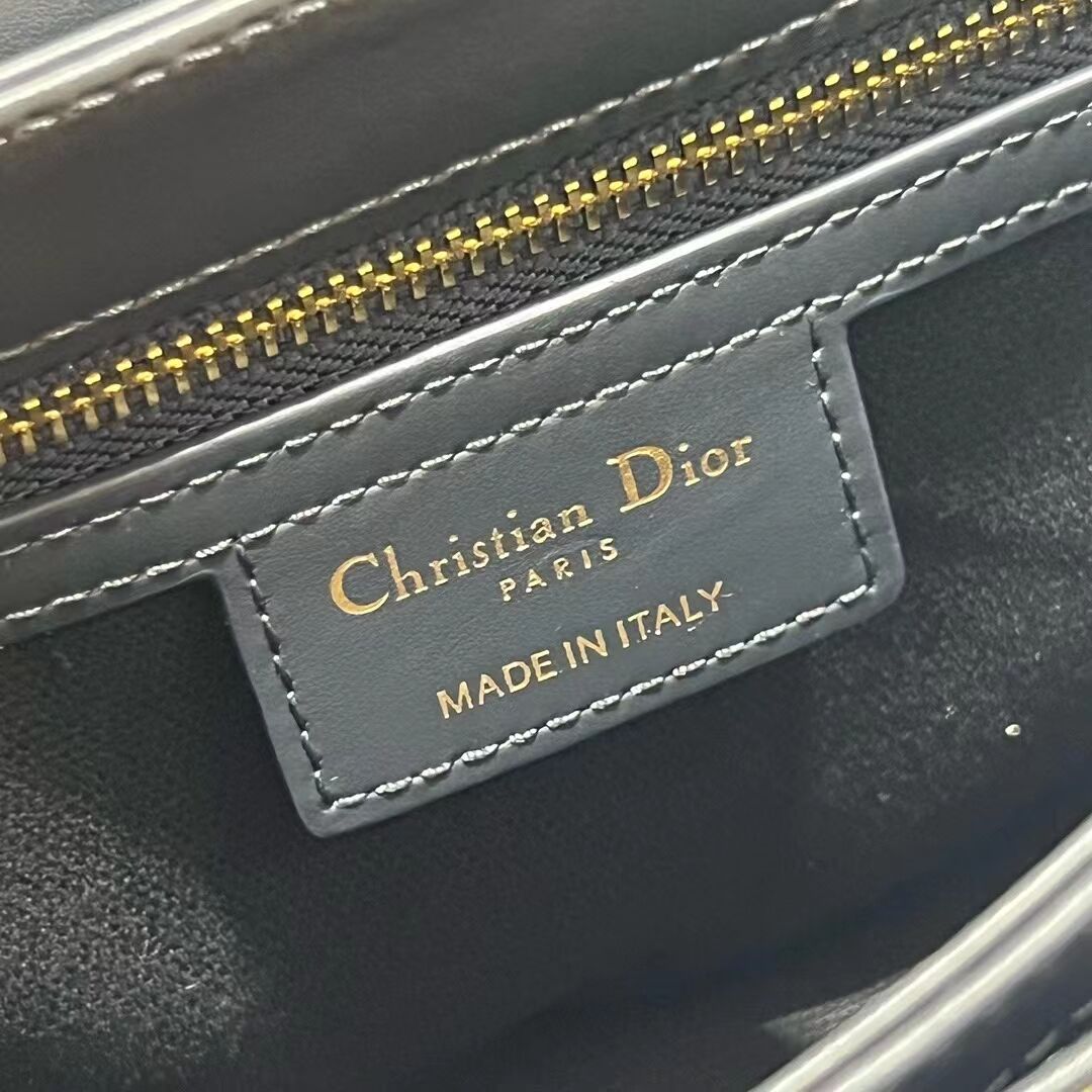 DIOR CD SIGNATURE BAG WITH STRAP Blue Dior Oblique Jacquard M9280UTZQ DIOR CD SIGNATURE BAG WITH STRAP Blue Dior Oblique Jacquard M9280UTZQ