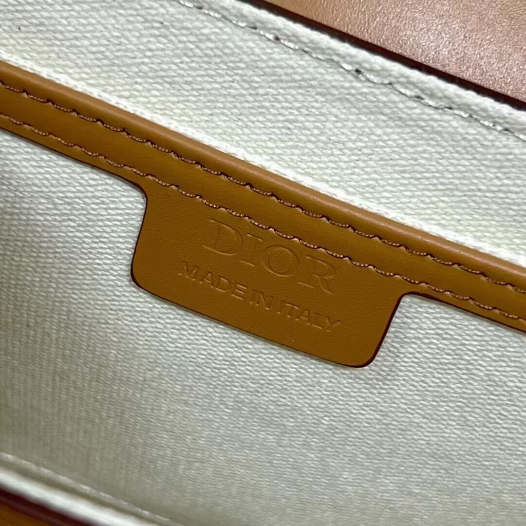 DIOR Calfskin Shoulder Bag C0561 Apricot DIOR Calfskin Shoulder Bag C0561 Apricot