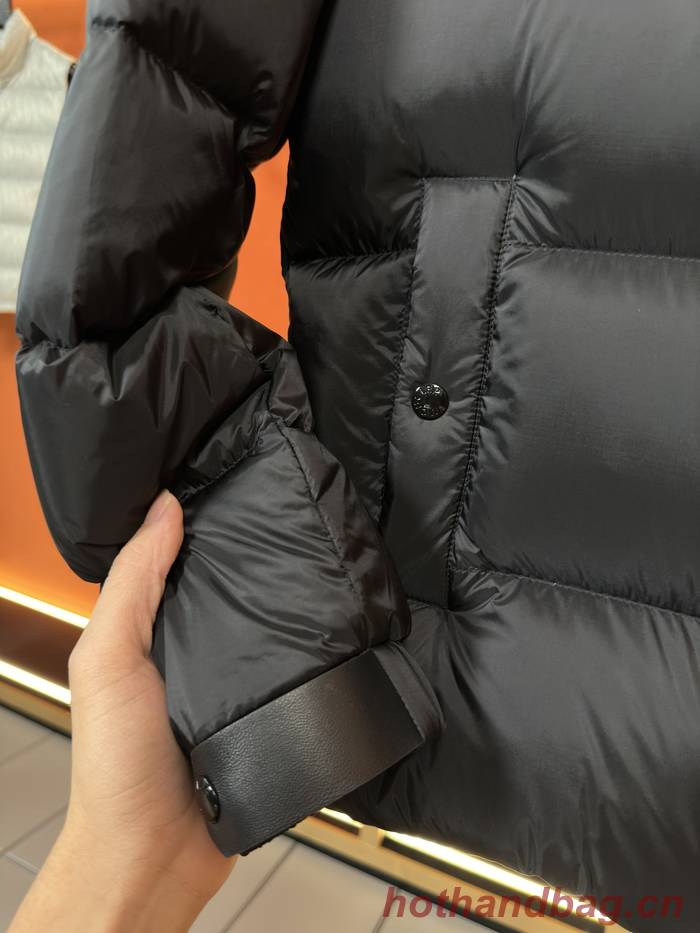 Moncler Top Quality Couple Down Coat MOY00211 Moncler Top Quality Couple Down Coat MOY00211
