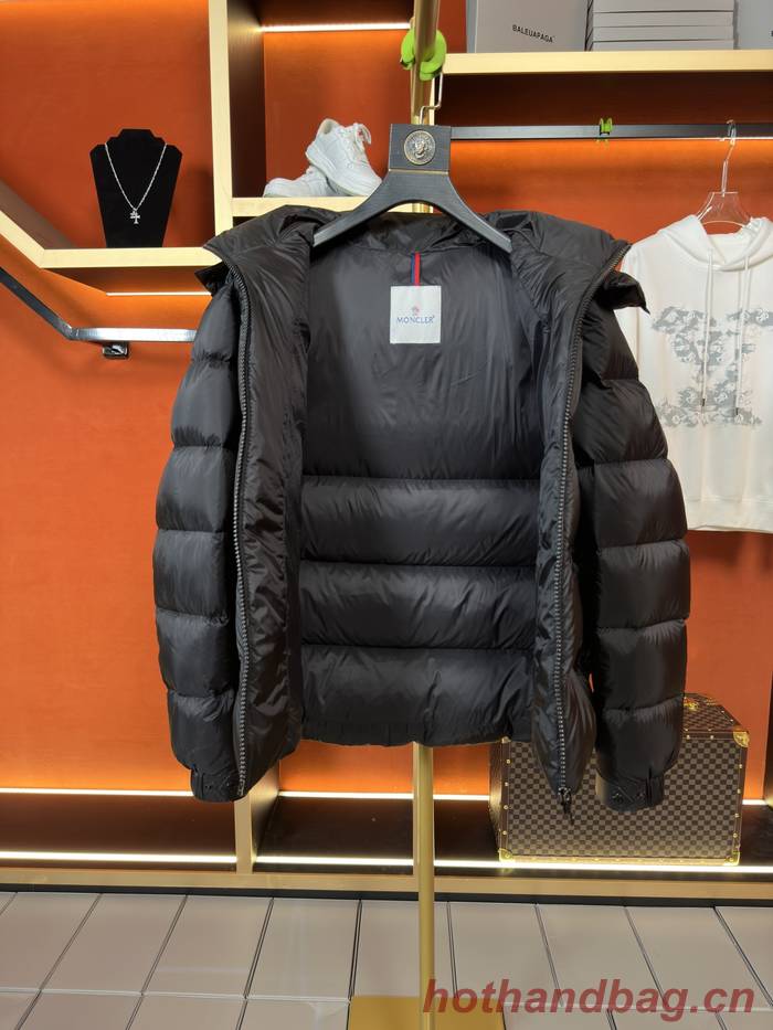 Moncler Top Quality Couple Down Coat MOY00211 Moncler Top Quality Couple Down Coat MOY00211