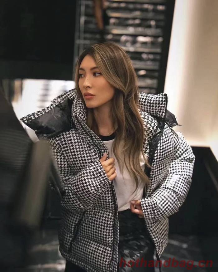 Moncler Top Quality Couple Down Coat MOY00213 Moncler Top Quality Couple Down Coat MOY00213