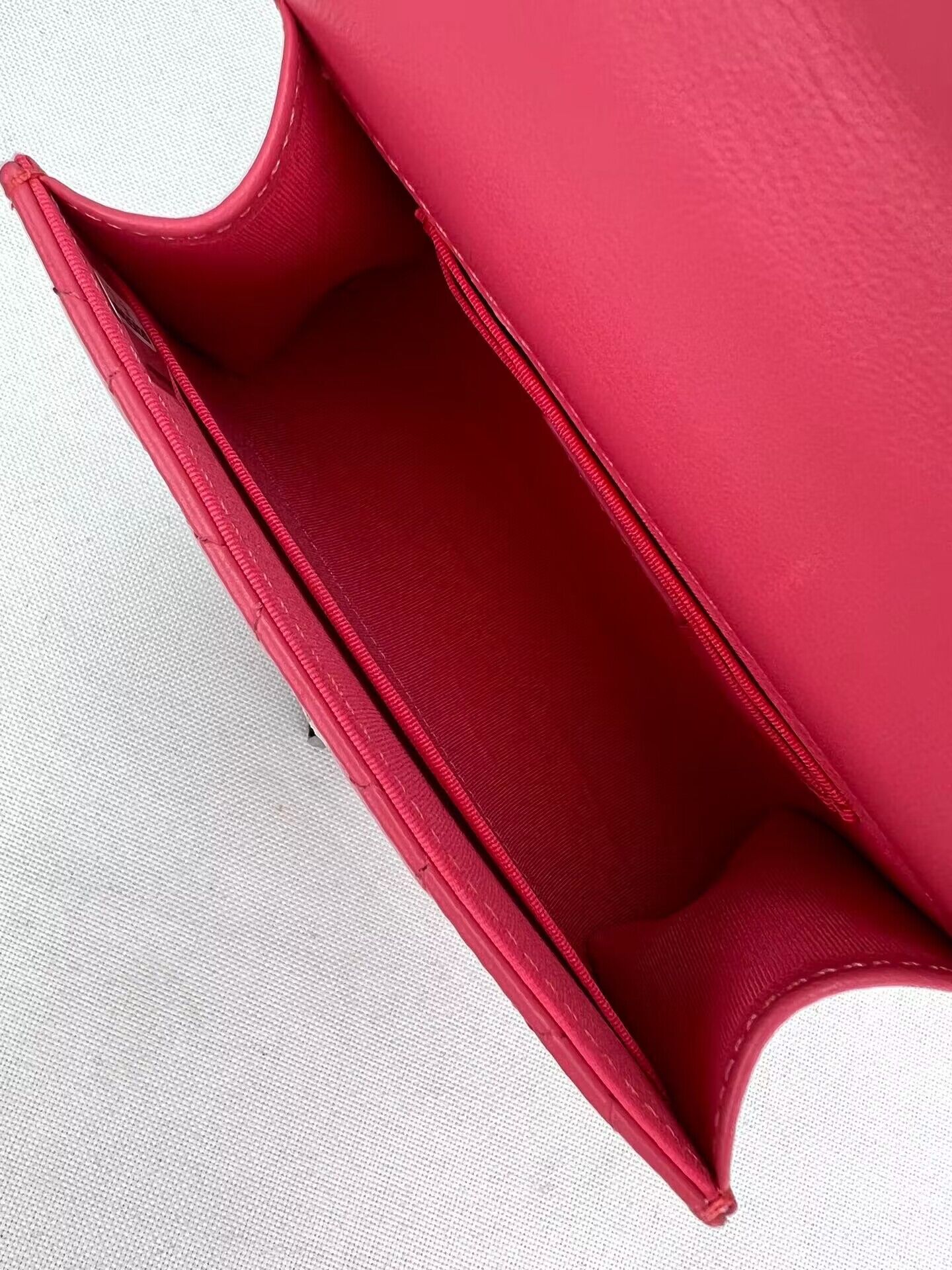 CHANEL 22B Kelly Pearl Top Handle Bag AP3513 Rose CHANEL 22B Kelly Pearl Top Handle Bag AP3513 Rose