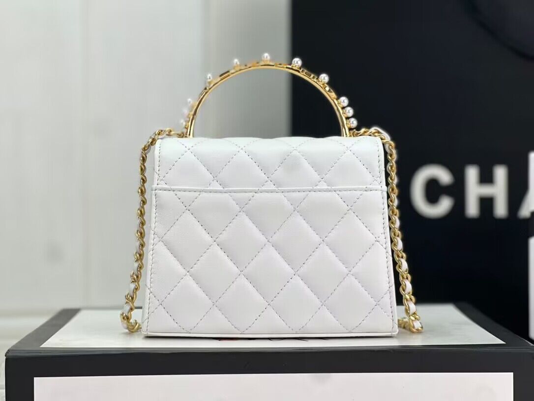 CHANEL 22B Kelly Pearl Top Handle Bag AP3513 White CHANEL 22B Kelly Pearl Top Handle Bag AP3513 White