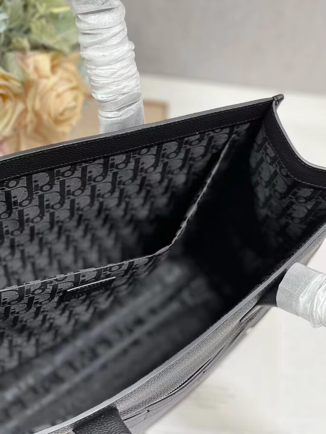 Dior SAFARI TOTE BAG Black Grained Calfskin 1ESSH224Y Dior SAFARI TOTE BAG Black Grained Calfskin 1ESSH224Y