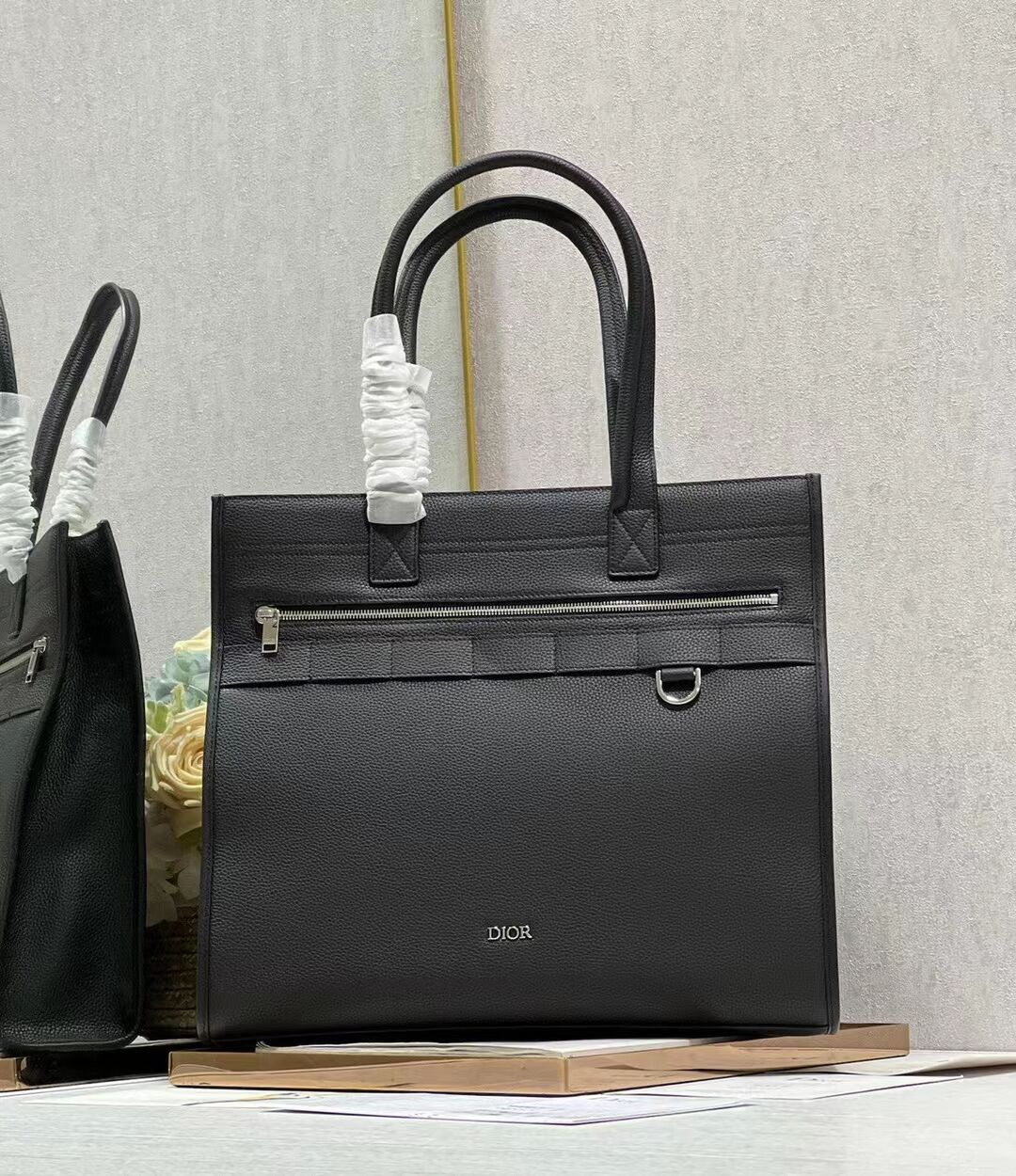 Dior SAFARI TOTE BAG Black Grained Calfskin 1ESSH224Y Dior SAFARI TOTE BAG Black Grained Calfskin 1ESSH224Y