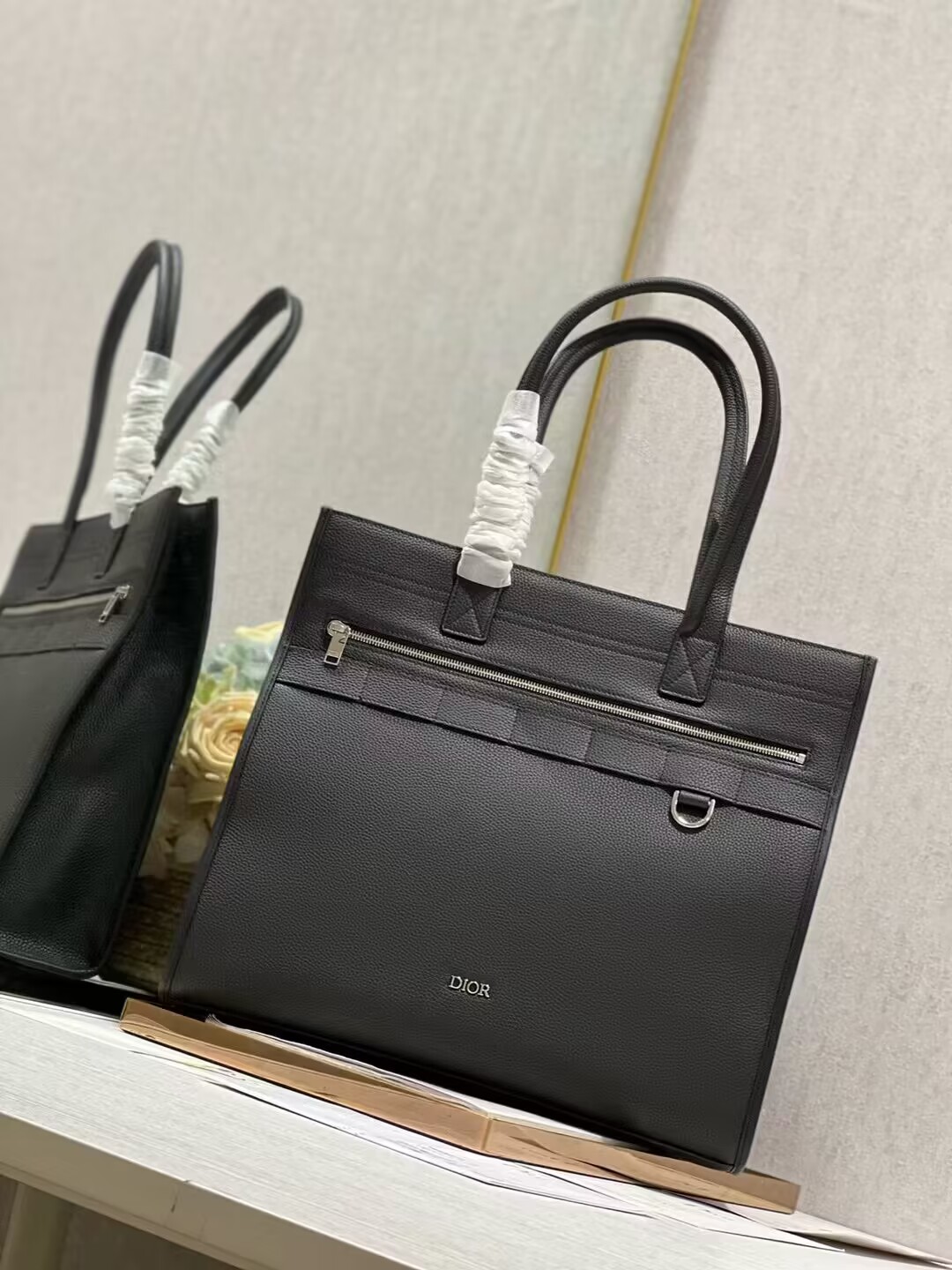 Dior SAFARI TOTE BAG Black Grained Calfskin 1ESSH224Y Dior SAFARI TOTE BAG Black Grained Calfskin 1ESSH224Y
