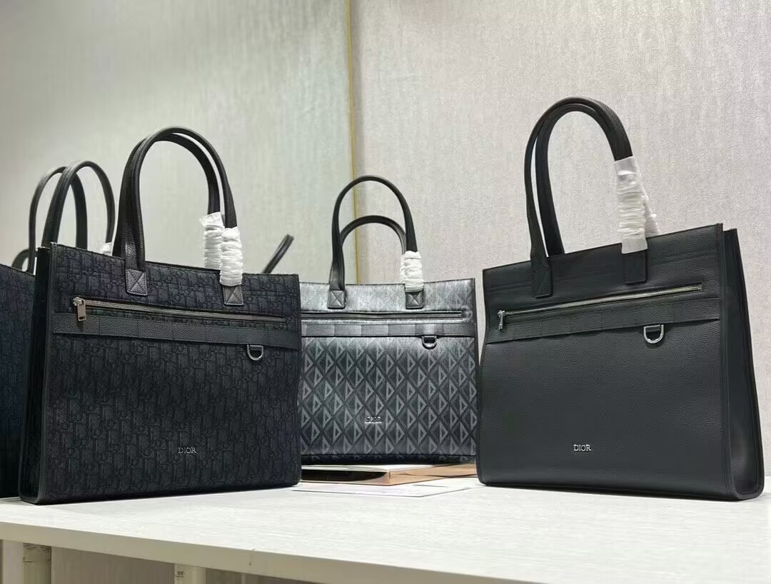 Dior SAFARI TOTE BAG Black Grained Calfskin 1ESSH224Y Dior SAFARI TOTE BAG Black Grained Calfskin 1ESSH224Y