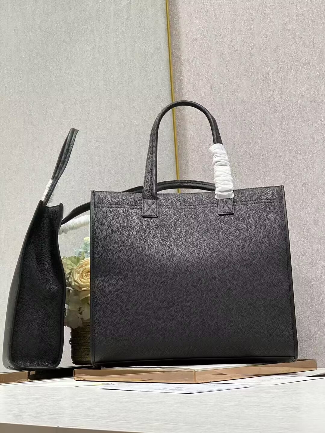 Dior SAFARI TOTE BAG Black Grained Calfskin 1ESSH224Y Dior SAFARI TOTE BAG Black Grained Calfskin 1ESSH224Y