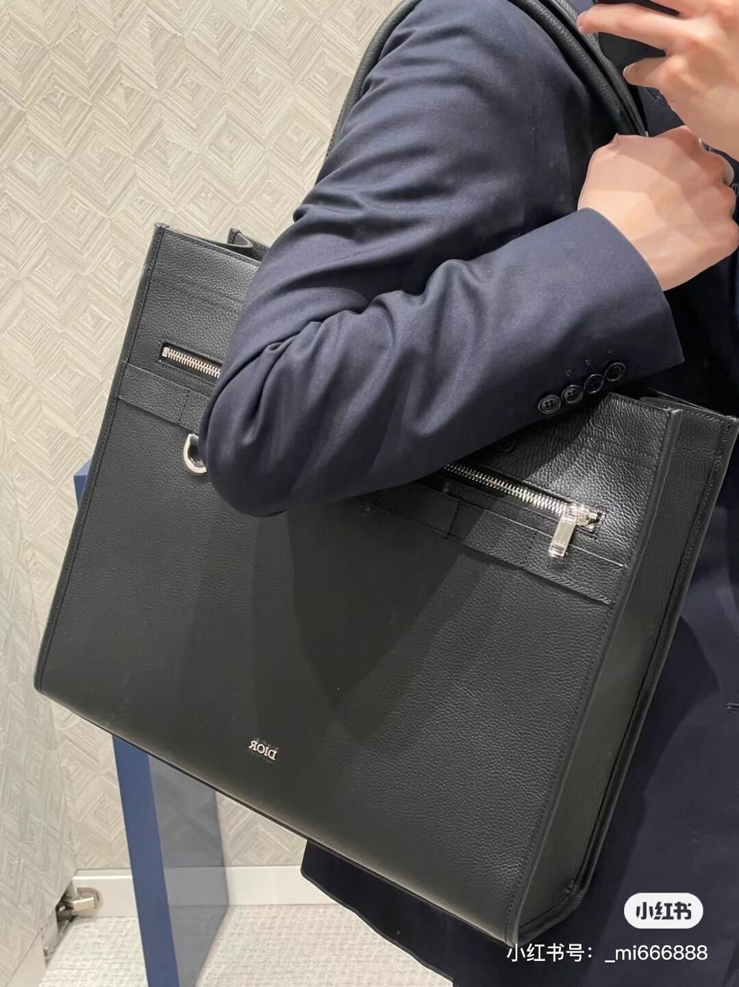 Dior SAFARI TOTE BAG Black Grained Calfskin 1ESSH224Y Dior SAFARI TOTE BAG Black Grained Calfskin 1ESSH224Y