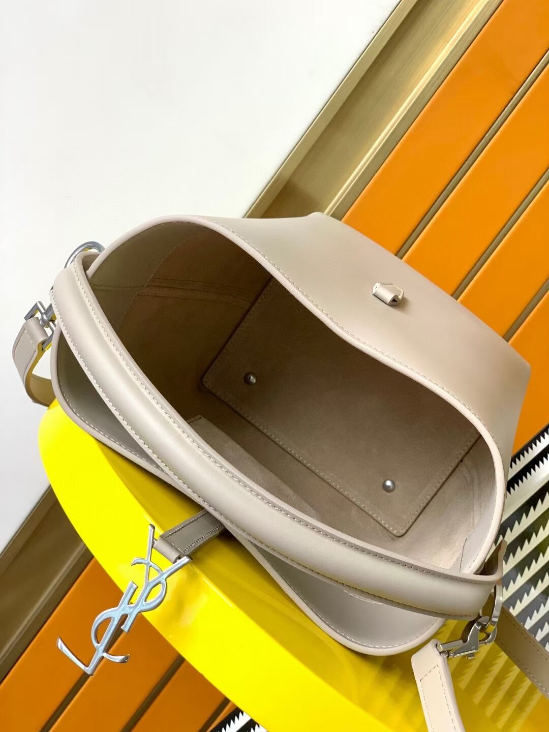 SAINT LAURENT LE 37 SMALL IN SHINY LEATHER 7490362 SEASALT SAINT LAURENT LE 37 SMALL IN SHINY LEATHER 7490362 SEASALT