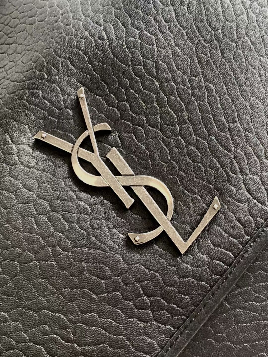 SAINT LAURENT NIKI OVERSIZED IN GRAINED LAMBSKIN 755857 BLACK SAINT LAURENT NIKI OVERSIZED IN GRAINED LAMBSKIN 755857 BLACK