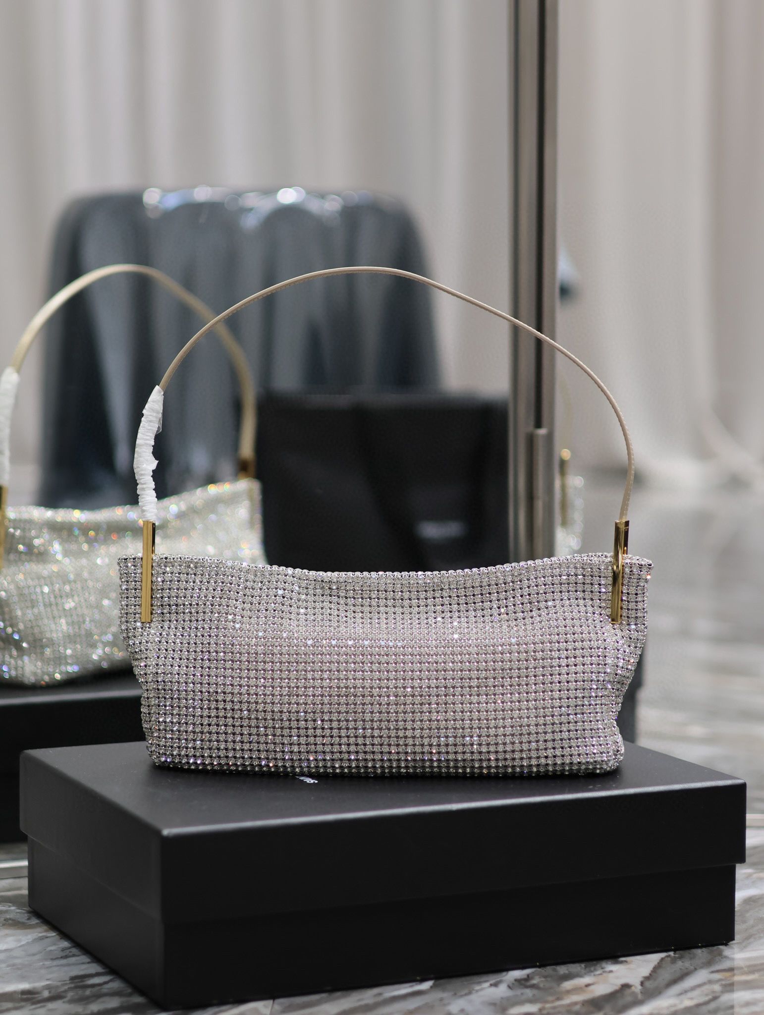 Yves Saint Laurent Suzanne Small In Rhinestones Mesh And Satin Shoulder Bag 741637 Silver Yves Saint Laurent Suzanne Small In Rhinestones Mesh And Satin Shoulder Bag 741637 Silver