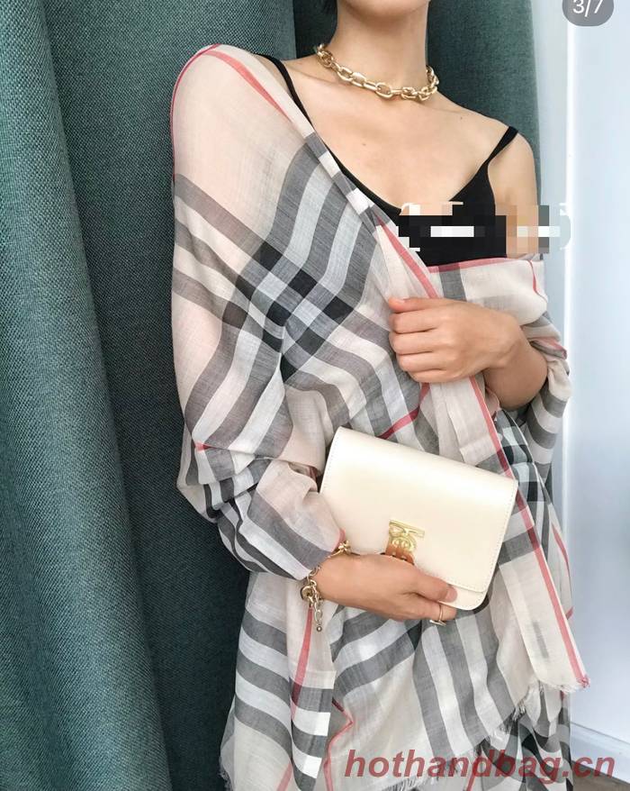 Burberry Scarf BBC00156 Burberry Scarf BBC00156