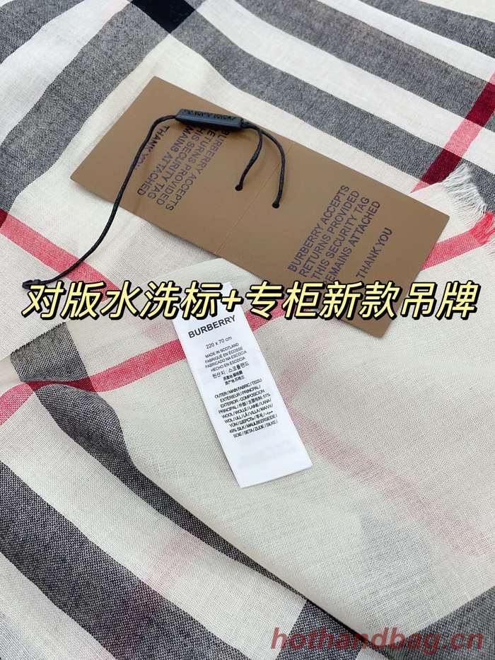 Burberry Scarf BBC00156 Burberry Scarf BBC00156