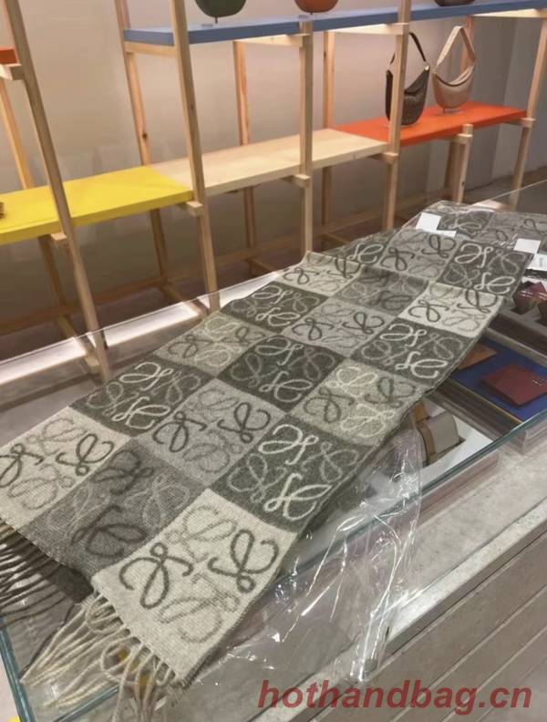 Loewe Scarf LOC00036 Loewe Scarf LOC00036