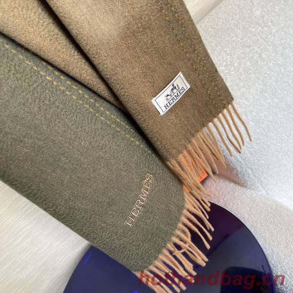 Hermes Scarf HEC00770 Hermes Scarf HEC00770