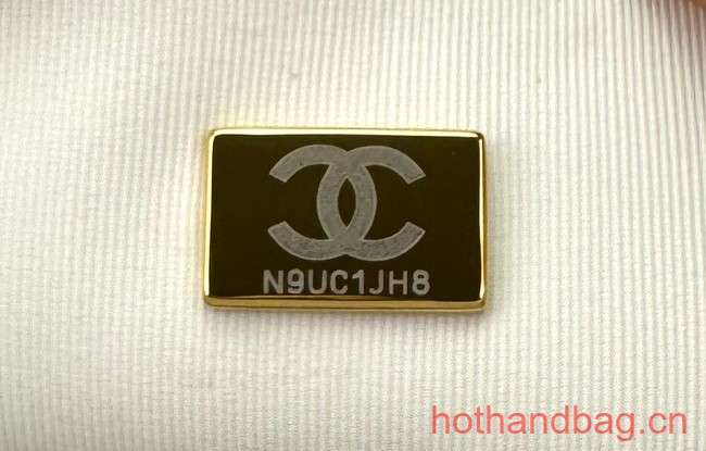 Chanel CLUTCH WITH CHAIN AS3782 white