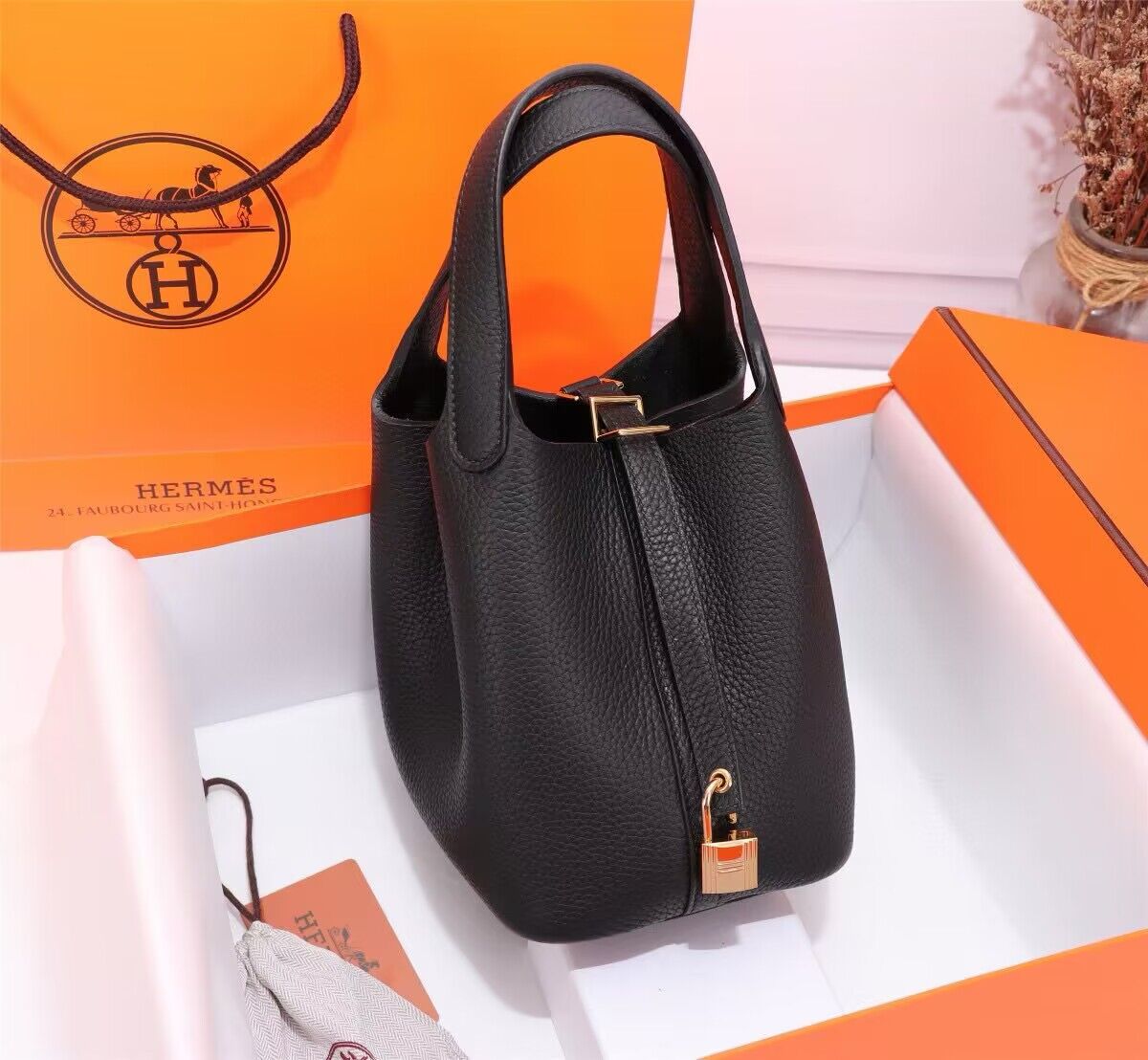 Hermes Picotin Lock Bags Original togo Leather PL3388 Black Gold-Tone Hermes Picotin Lock Bags Original togo Leather PL3388 Black Gold-Tone