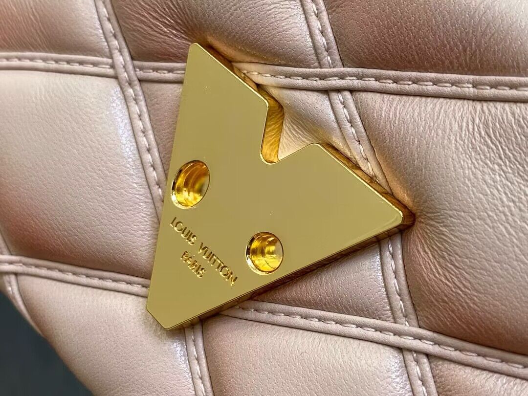 Louis Vuitton GO-14 MM M82752 Apricot Louis Vuitton GO-14 MM M82752 Apricot