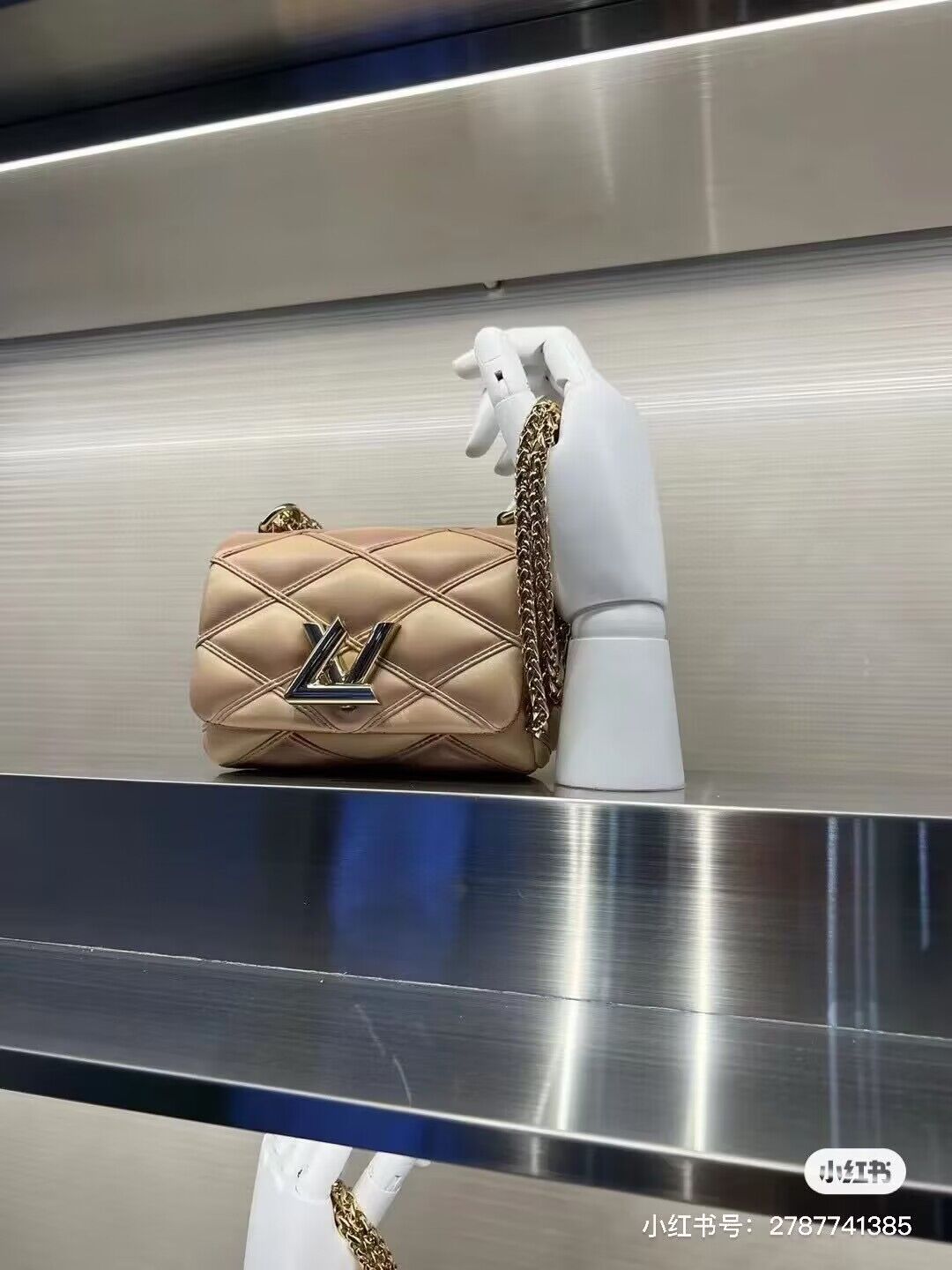 Louis Vuitton GO-14 MM M82752 Apricot Louis Vuitton GO-14 MM M82752 Apricot