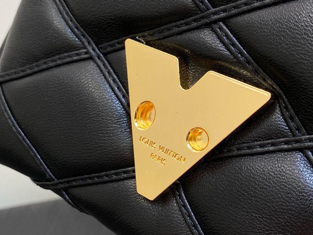 Louis Vuitton GO-14 MM Original Leather Bag M82752 Black Louis Vuitton GO-14 MM Original Leather Bag M82752 Black