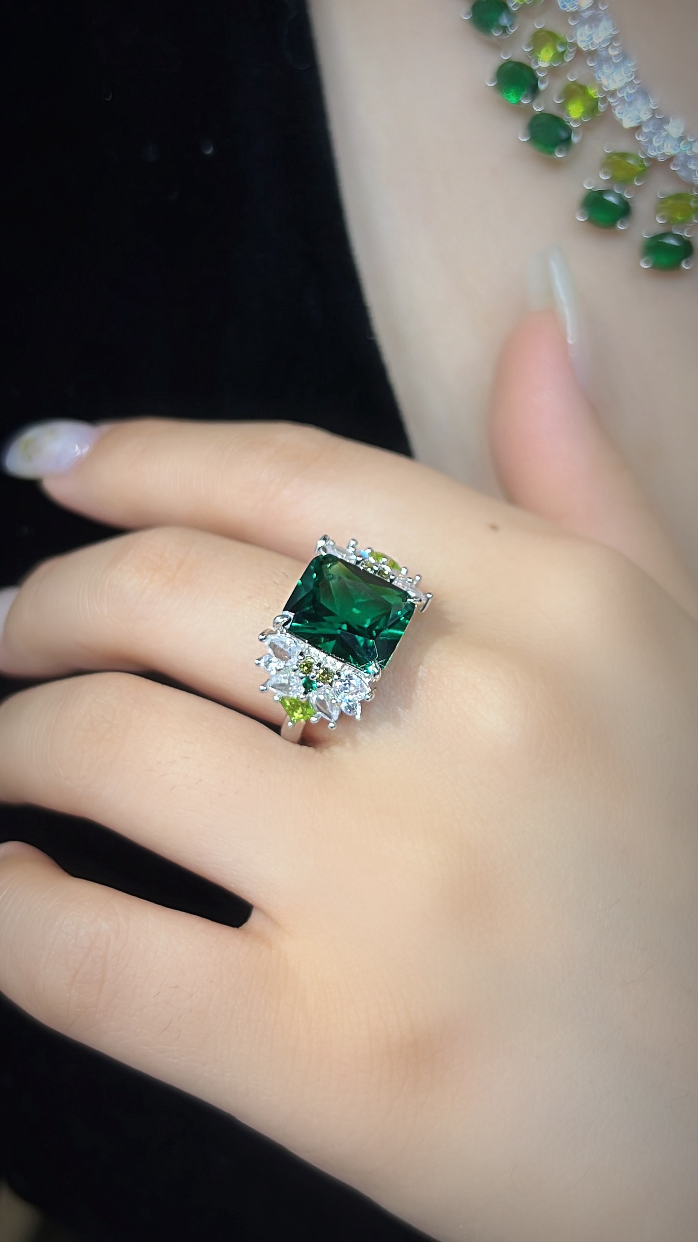 BVLGARI NECKLACE &Earrings&RING CE13710