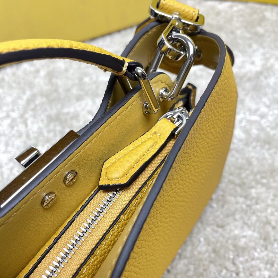 Fendi Peekaboo ISeeU XCross leather bag 7VA582A Yellow Fendi Peekaboo ISeeU XCross leather bag 7VA582A Yellow