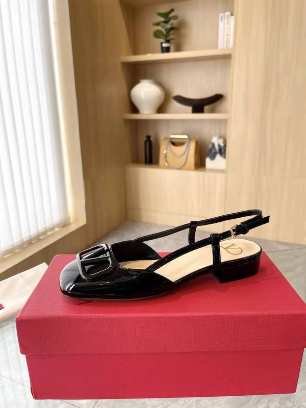 Valentino Shoes VOS00448 Heel 2CM Valentino Shoes VOS00448 Heel 2CM