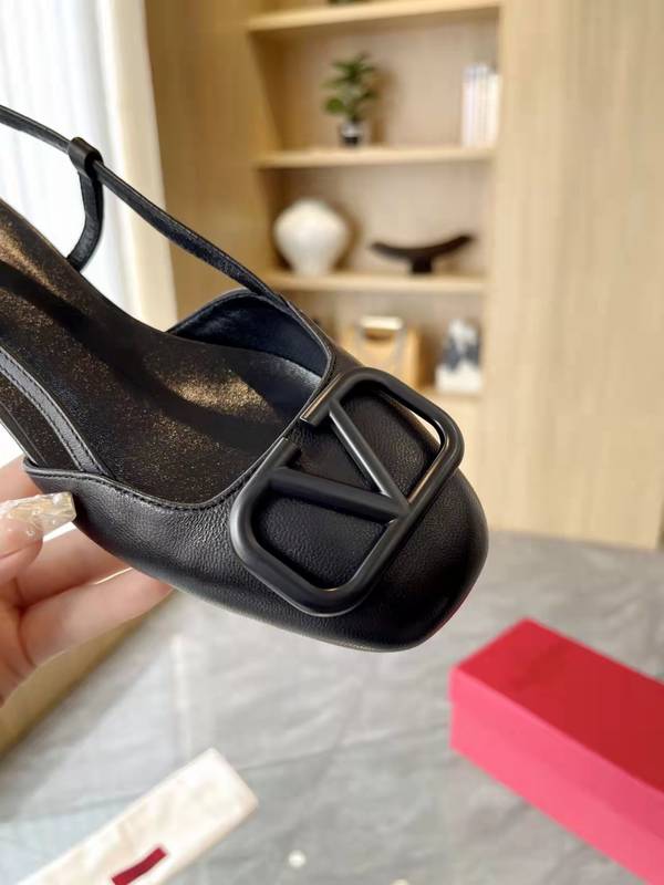 Valentino Shoes VOS00454 Heel 2CM Valentino Shoes VOS00454 Heel 2CM