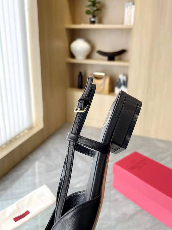 Valentino Shoes VOS00454 Heel 2CM Valentino Shoes VOS00454 Heel 2CM