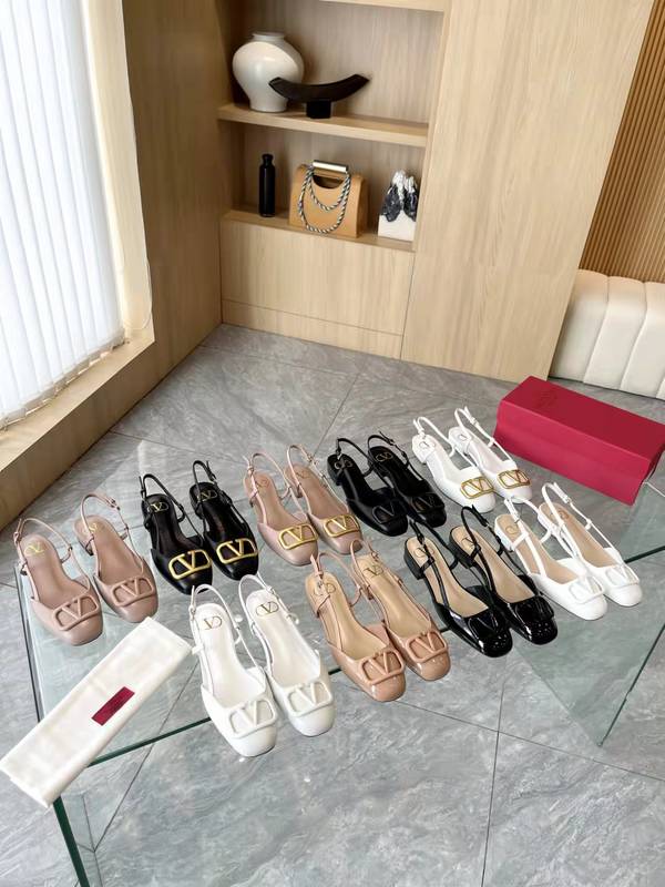 Valentino Shoes VOS00454 Heel 2CM Valentino Shoes VOS00454 Heel 2CM