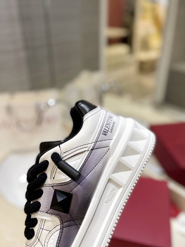 Valentino Couple Shoes VOS00549 Valentino Couple Shoes VOS00549