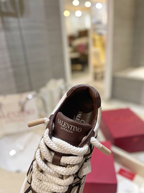 Valentino Couple Shoes VOS00554 Valentino Couple Shoes VOS00554